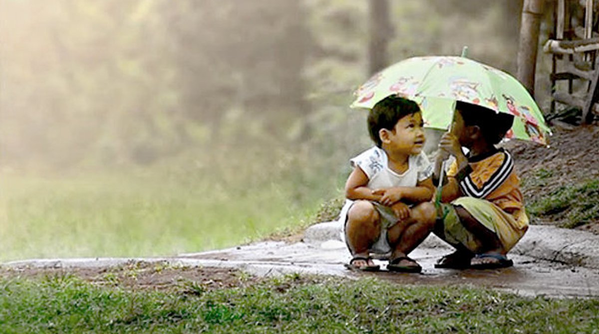 Pessoas que ajudam o próximo lidam melhor com a crise