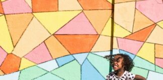 Crianças na pandemia: é saudável esconder as notícias? Crianças na pandemia: é saudável esconder as notícias? (Foto: Nappy / Reprodução)