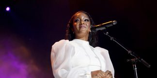 O country de Mickey Guyton Mickey Guyton se lembra bem do lugar de onde veio. (Foto: Reprodução)